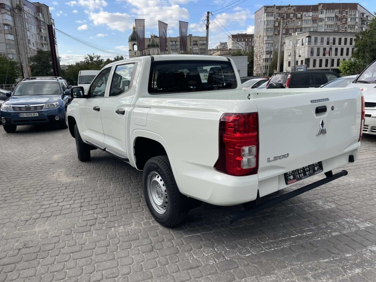 Новий L200 TD MT INVITE