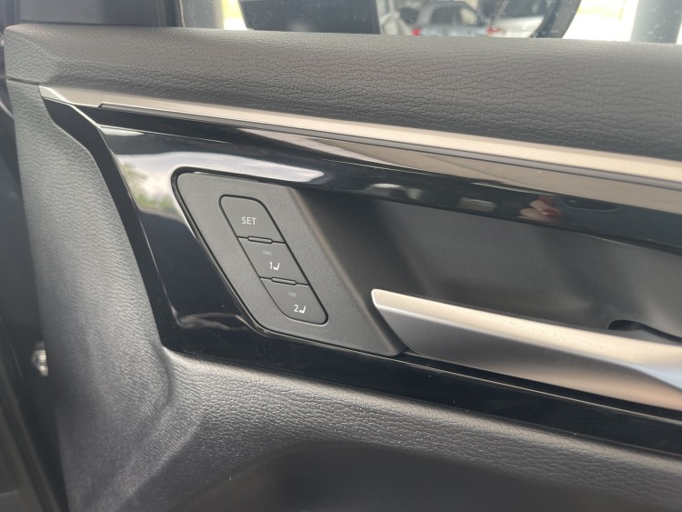 OUTLANDER 2.5 CVT ULTIMATE