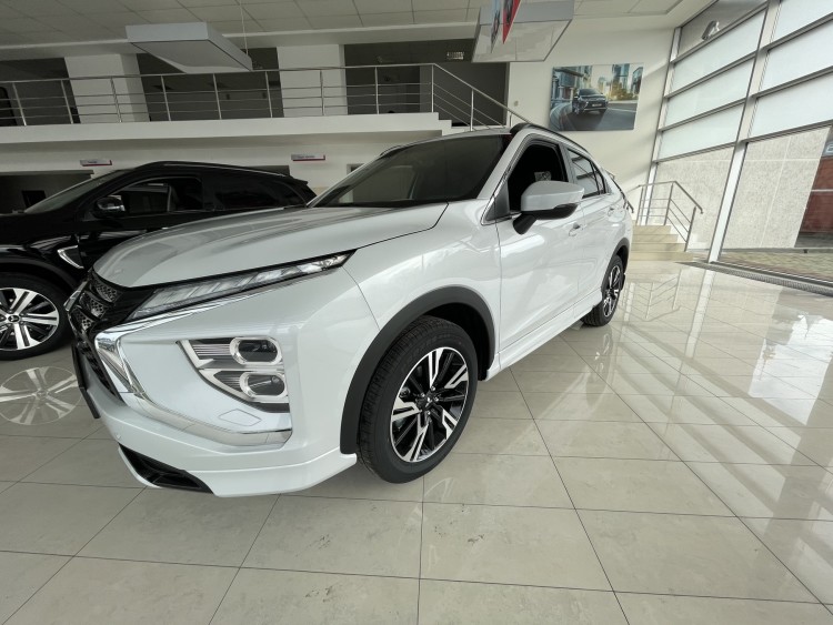 ECLIPSE CROSS 2.0 CVT INTENSE