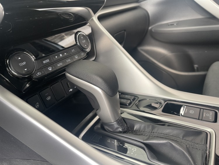 ECLIPSE CROSS 2.0 CVT INTENSE